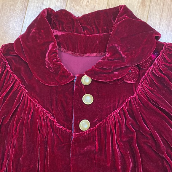**NWOT **Vintage Silk Velvet Housecoat Handmade Flower Detail Doll Collar - Picture 7 of 17